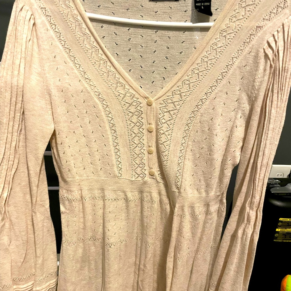 Lacey Top.. long sleeve